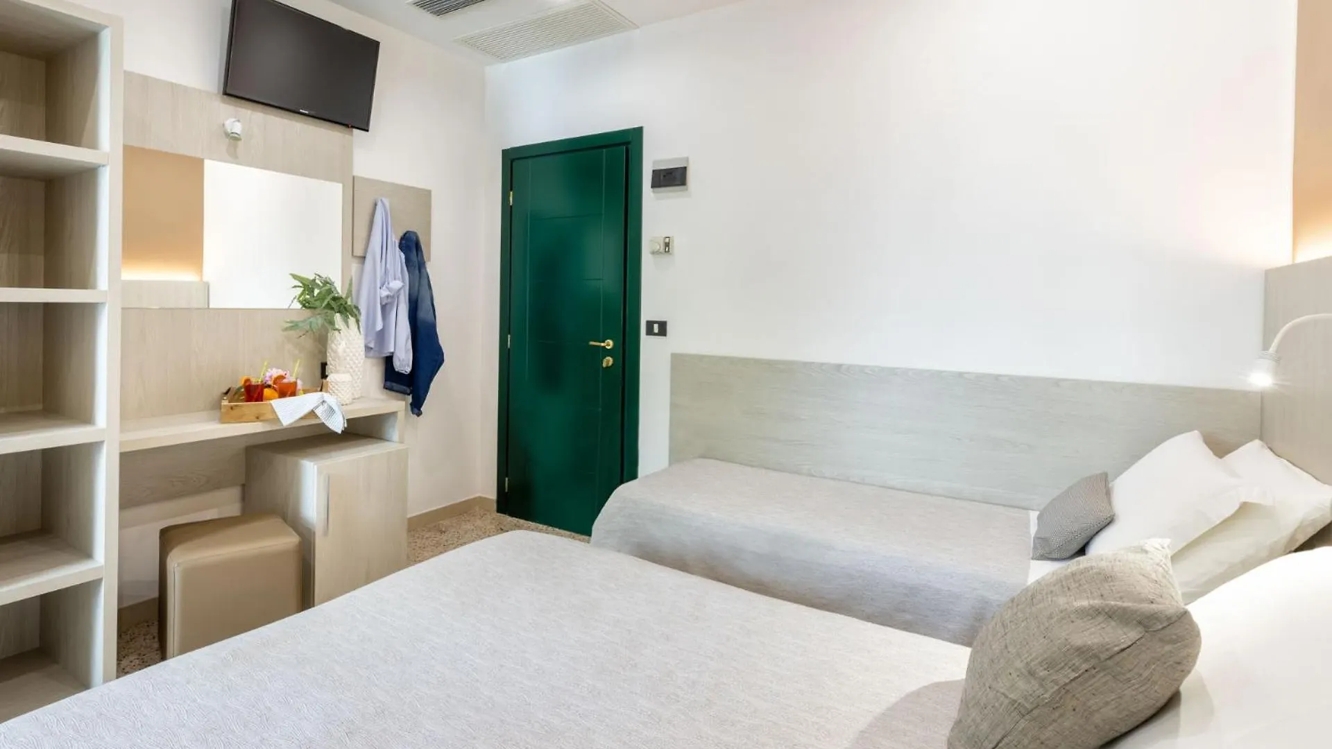 ***  Hotel Ambrosiana Misano Adriatico Italia