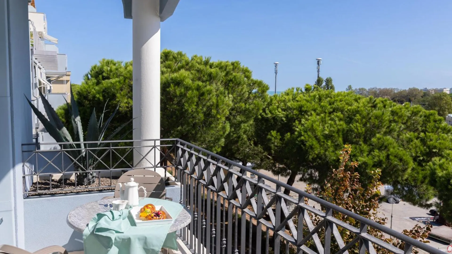 Hotel Ambrosiana Misano Adriatico 3*,  Italy